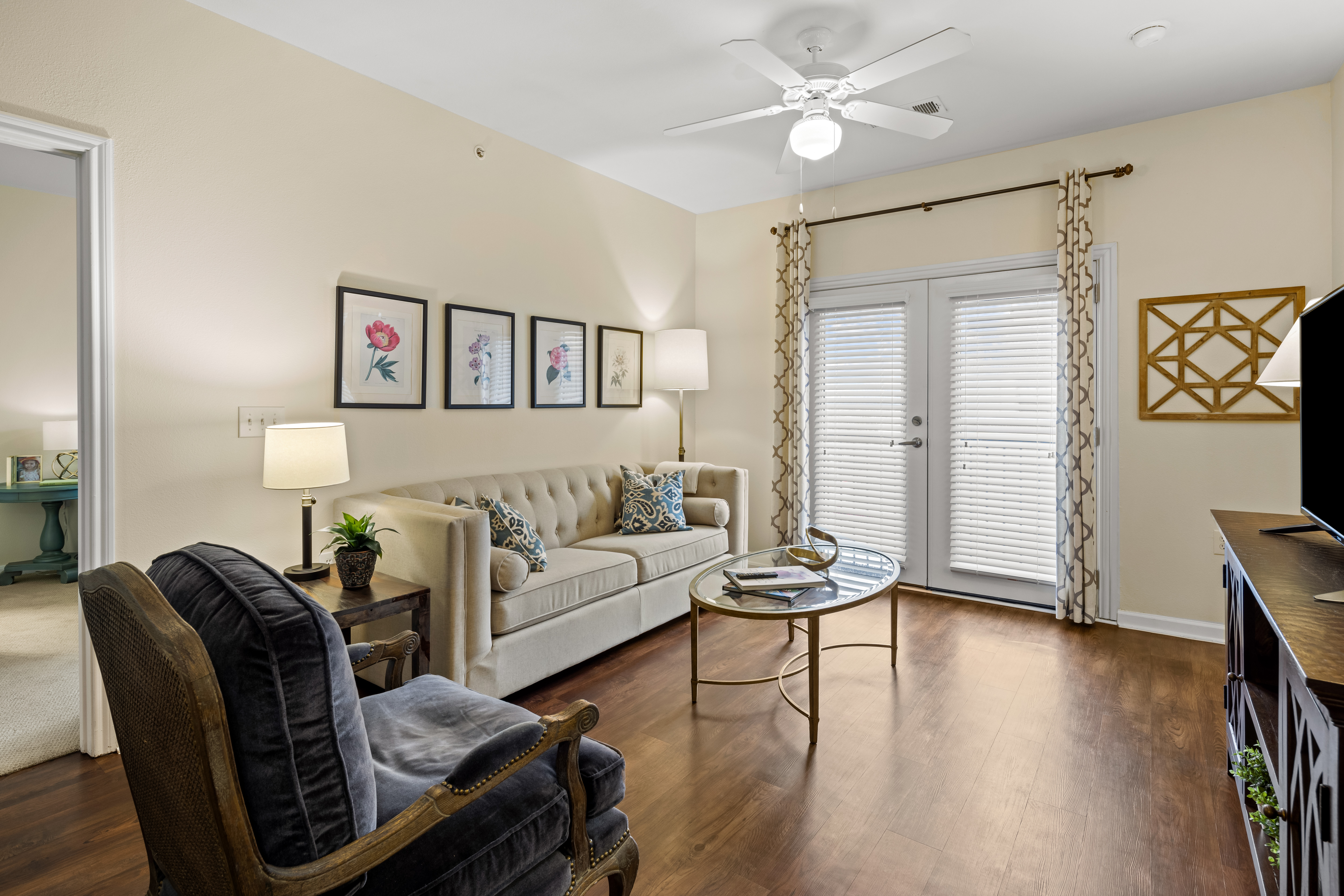 Discovery Village Castle Hills Independent Living_27